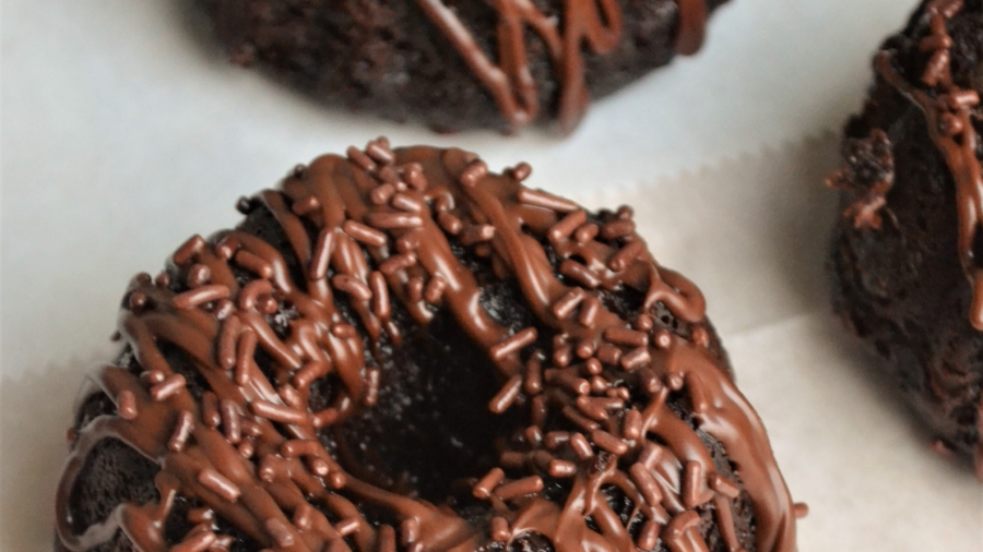 Mini Chocolate Bundt Cakes with Nutella